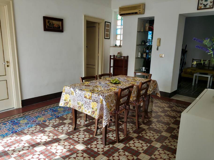 Ferienwohnung Life In Station Catania Exterior foto